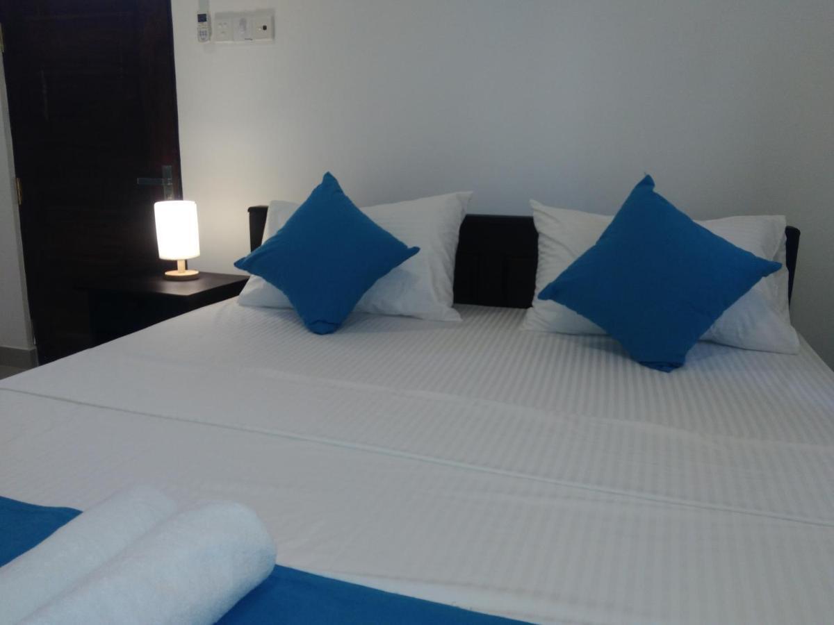 Queens Airport Residence Negombo Exterior photo