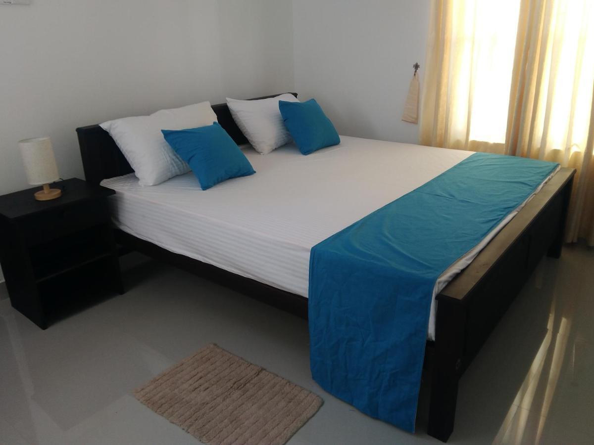 Queens Airport Residence Negombo Exterior photo