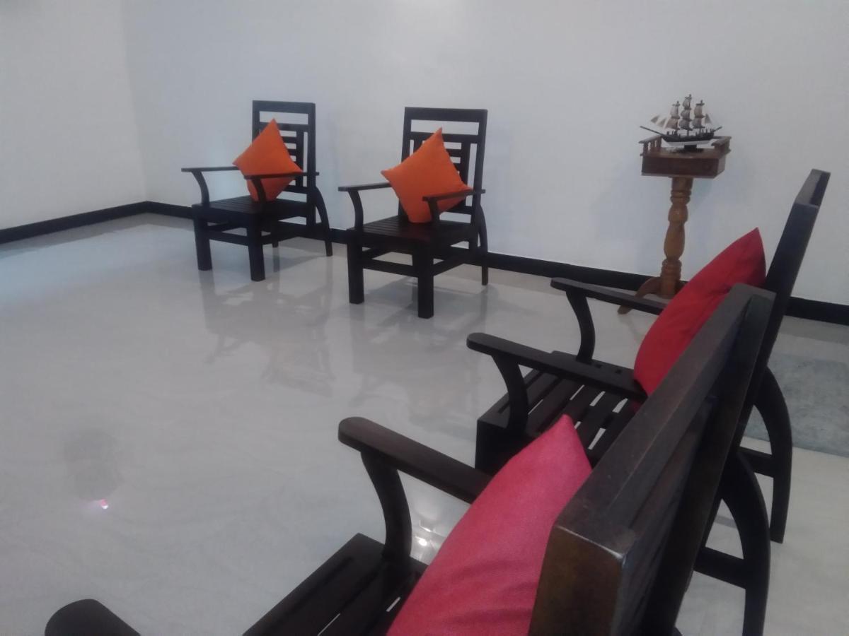 Queens Airport Residence Negombo Exterior photo